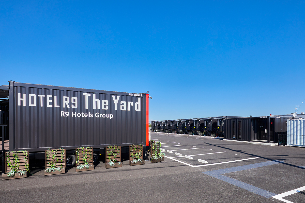 レスキューホテル出動拠点　HOTEL R9 The Yard シリーズ 外観（画像は東近江店）